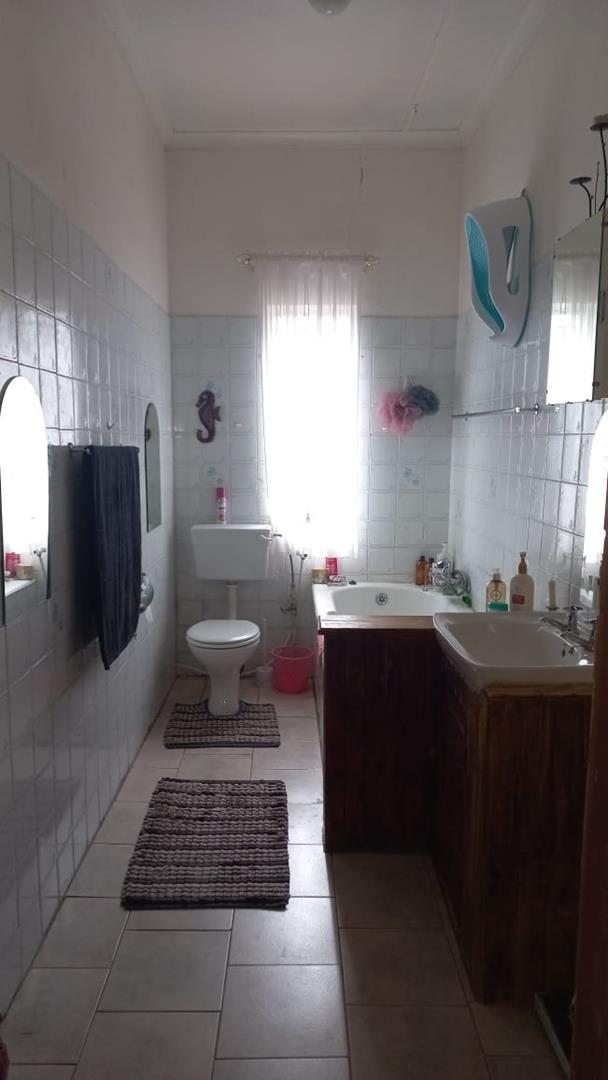 3 Bedroom Property for Sale in Lindley Free State